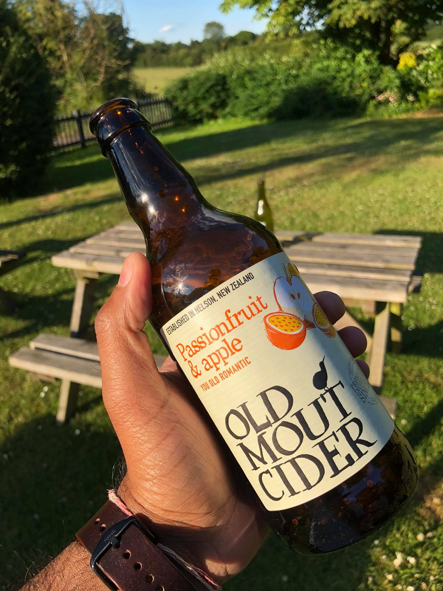 Old Mount Cider - Passion Fruit & Apple
