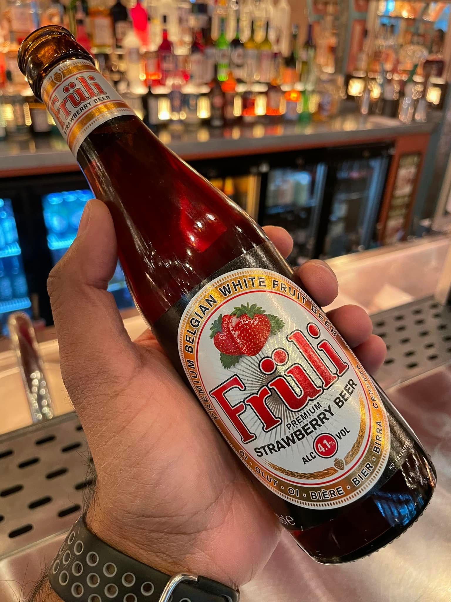 Früli Strawberry Beer
